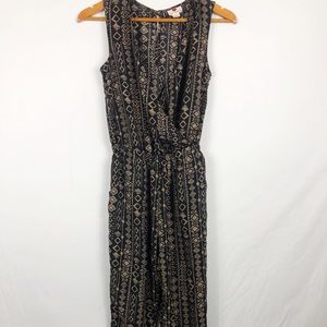 Aztec tribal print Sleeveless jumpsuit.